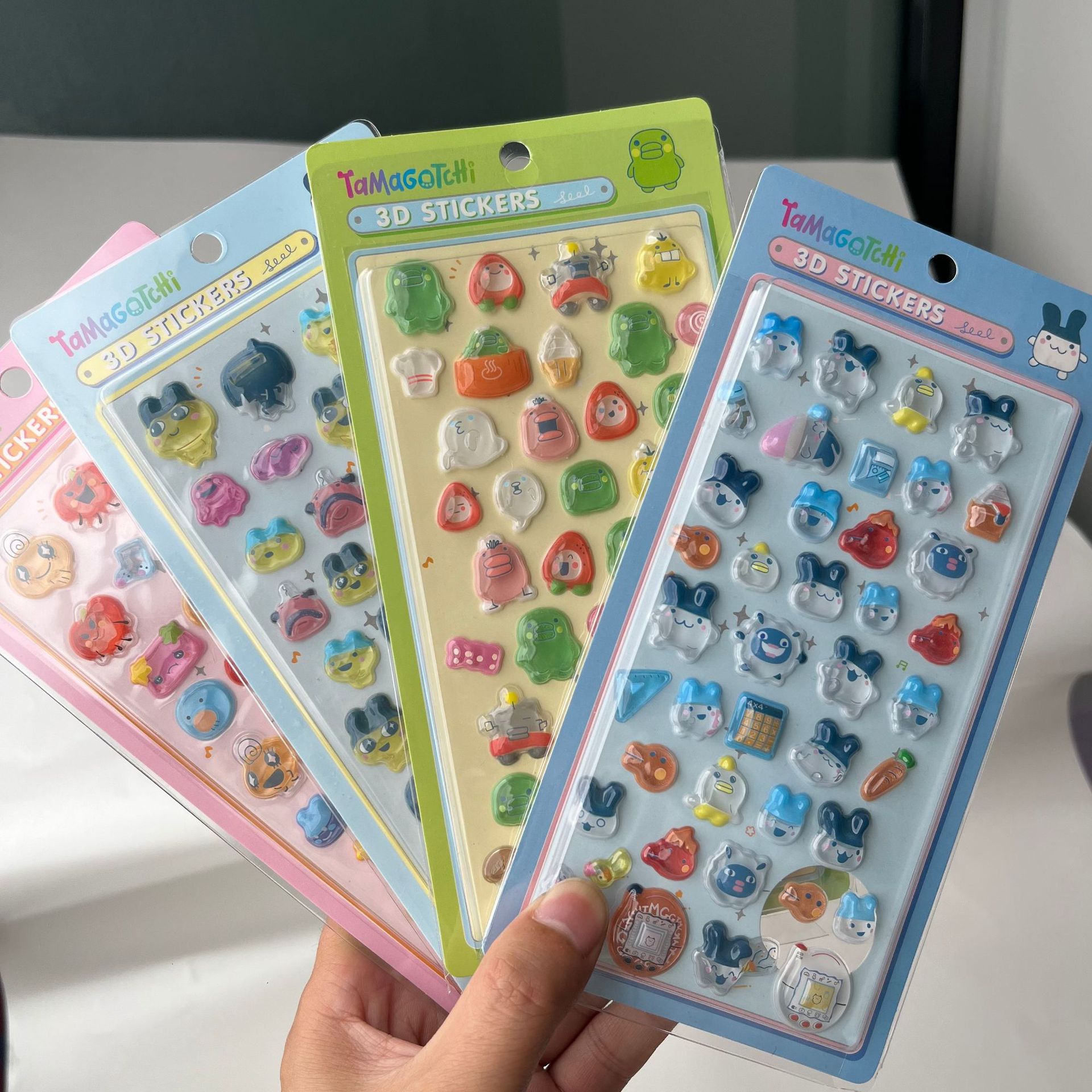 Laptop Accessories Decoration - かわいいたまごっち 3D ふわふわステッカーレトロデジタルペットエンボスデカール透明バブル電話ラップトップ装飾ミニかわいいギフトファン